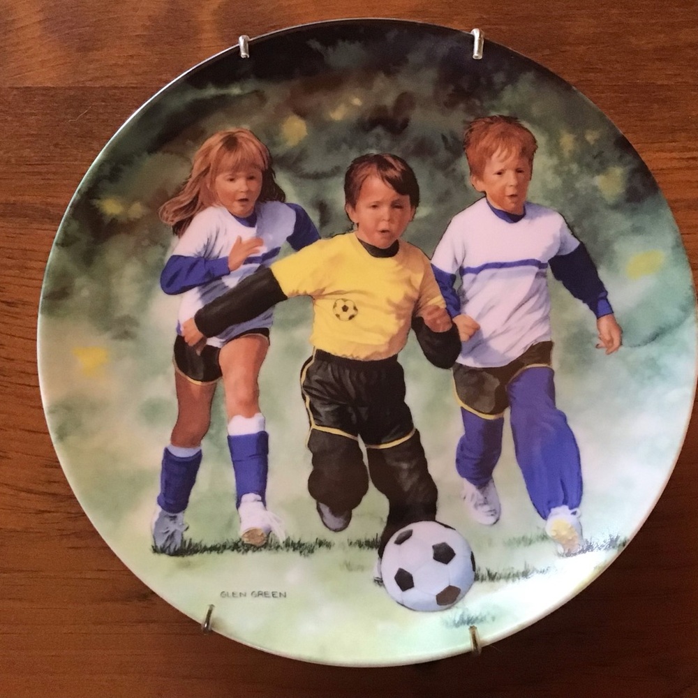 “Breakaway” Collector Plate by Glen Green